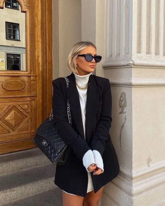 Parisian Sunglasses | 11 Parisian Style Basics To Add To Your Fall / Winter Wardrobe