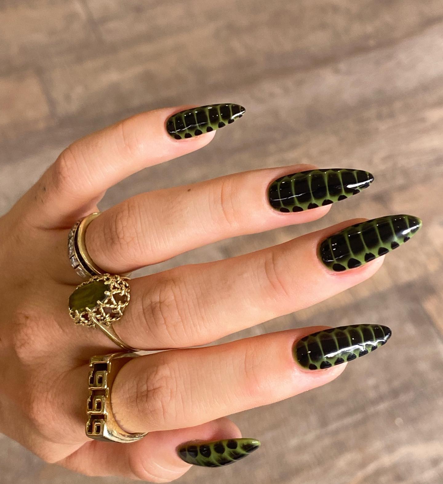 Serpent Trend | 2022 Nail Trends You'll See Everywhere In 2023