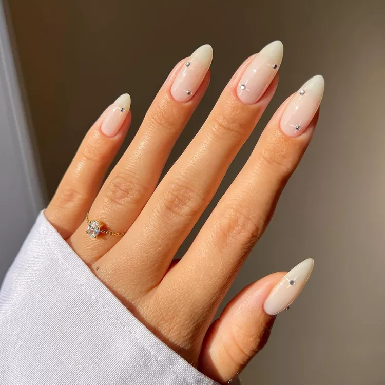 Soft Spring Nail Trends 2025