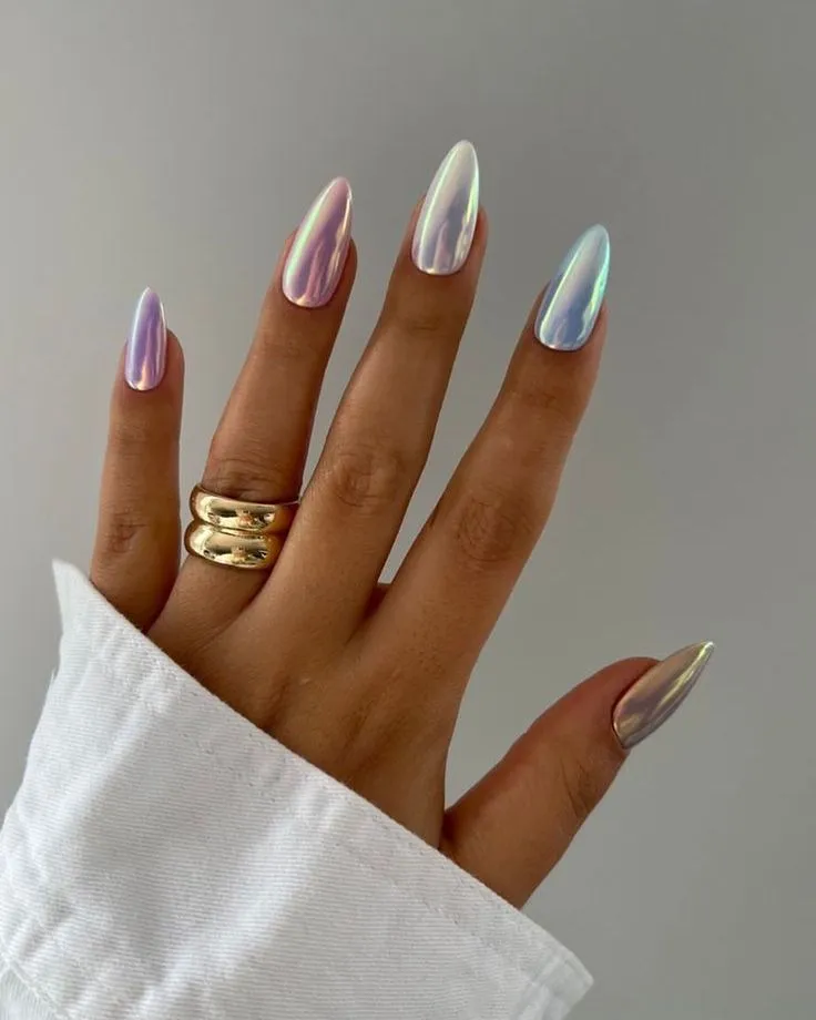 Shimmering Chrome Gradient Nails 2025