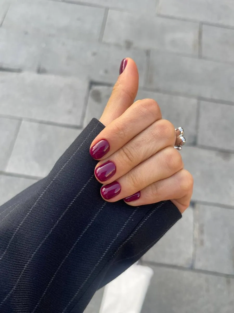 Soft Berry Nails Perfect for September