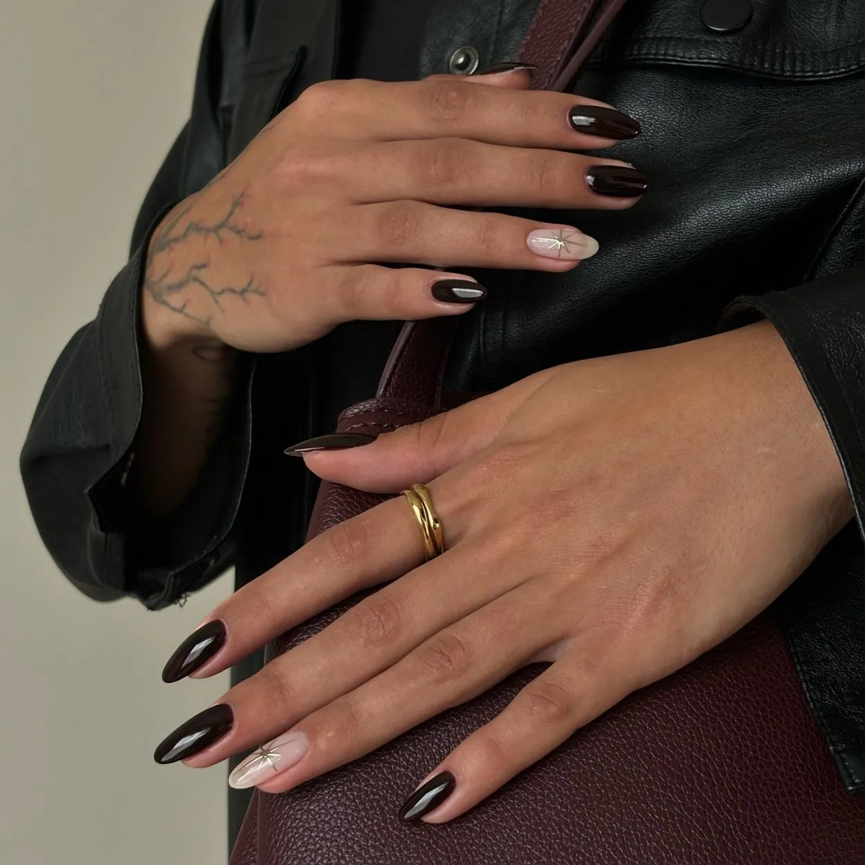 Dark Brown Almond Nails With Stars Classy Autumn Nails 2025
