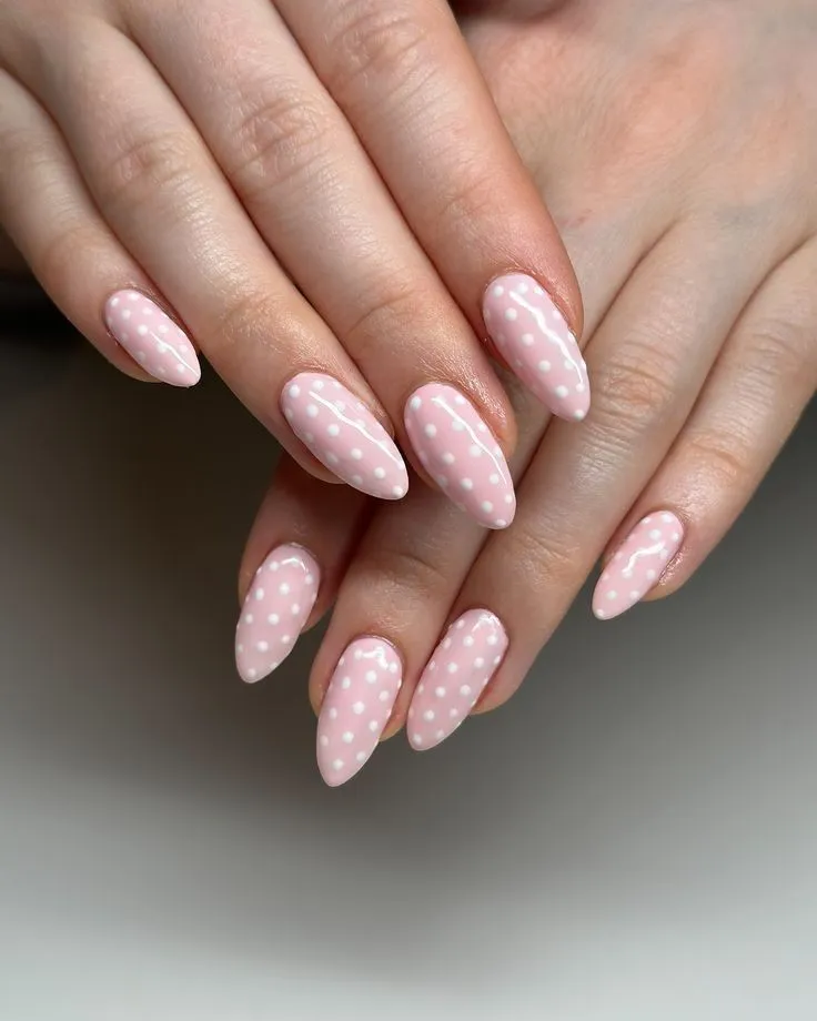 Pink and white polka dot nails summer 2025 trend