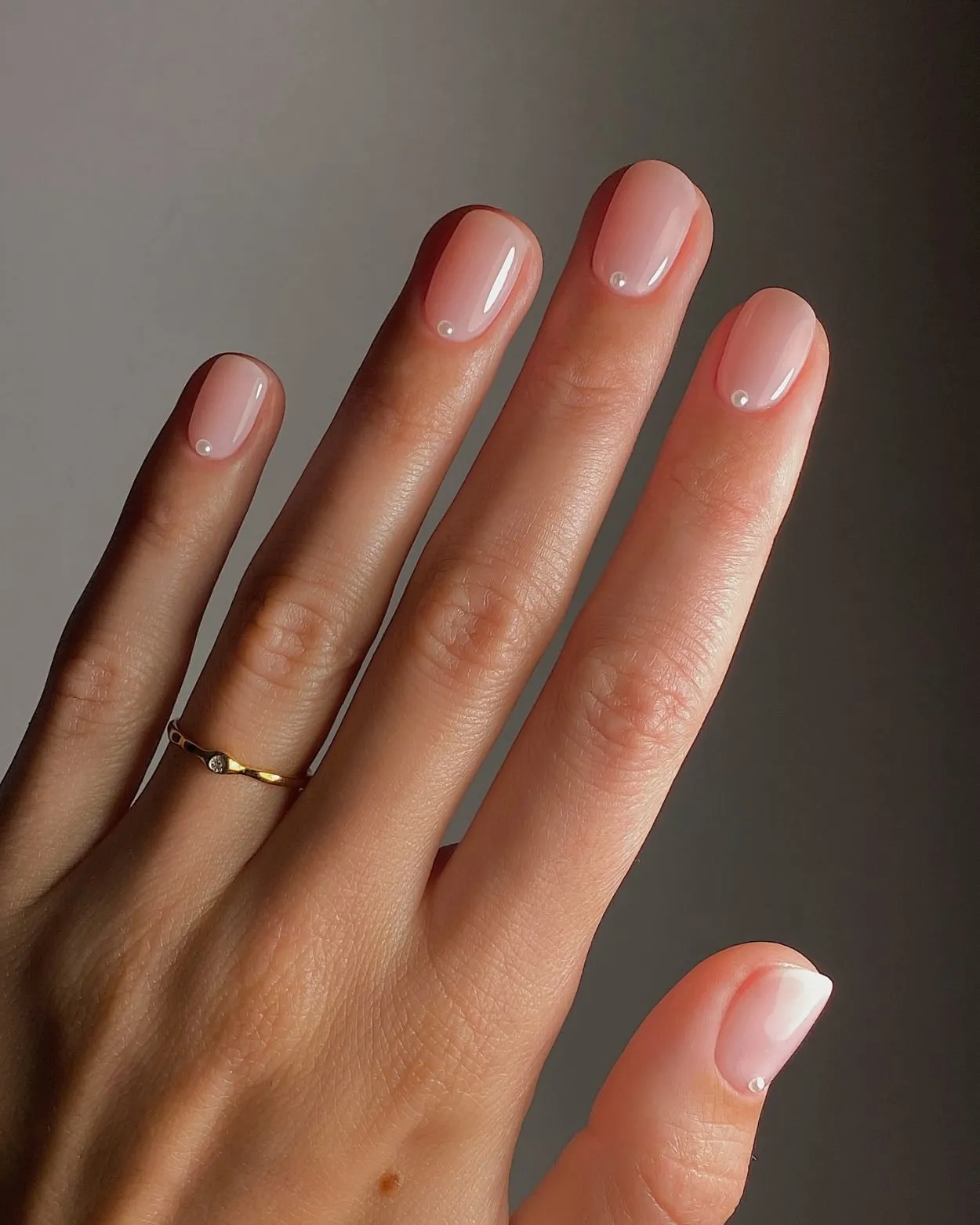 Square Simple Nude Nails with Pearl Classy Autumn Nails 2025