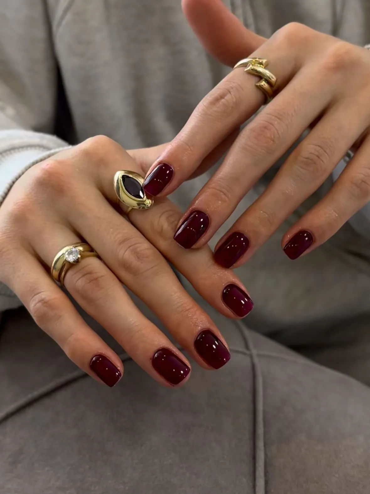 Classy Brown Nails That Shine