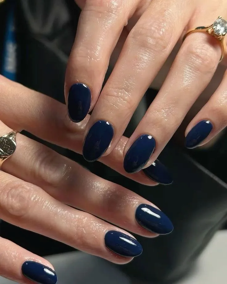 Deep Navy Fall Nail Colors 2025